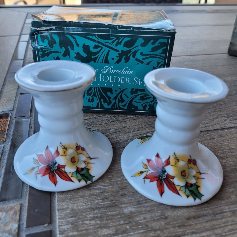 2 x White Porcelain Candle Holders with Transfer Print of Red and White Flowers